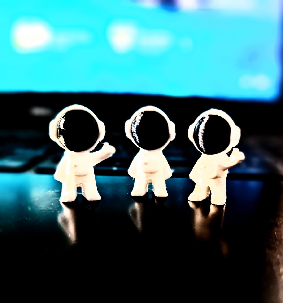 astronauts (1)