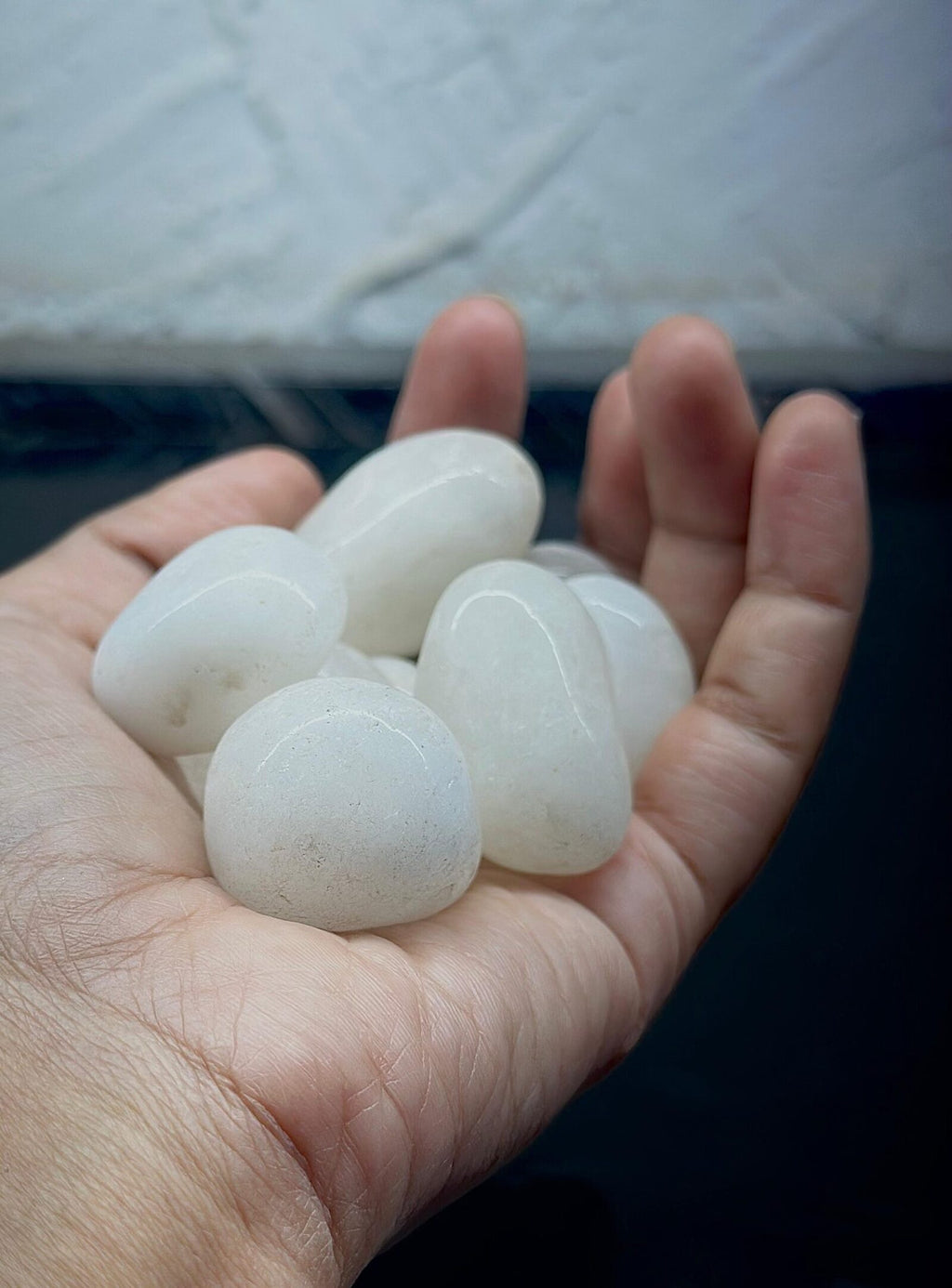 White Polished Pebbles small/ Kg