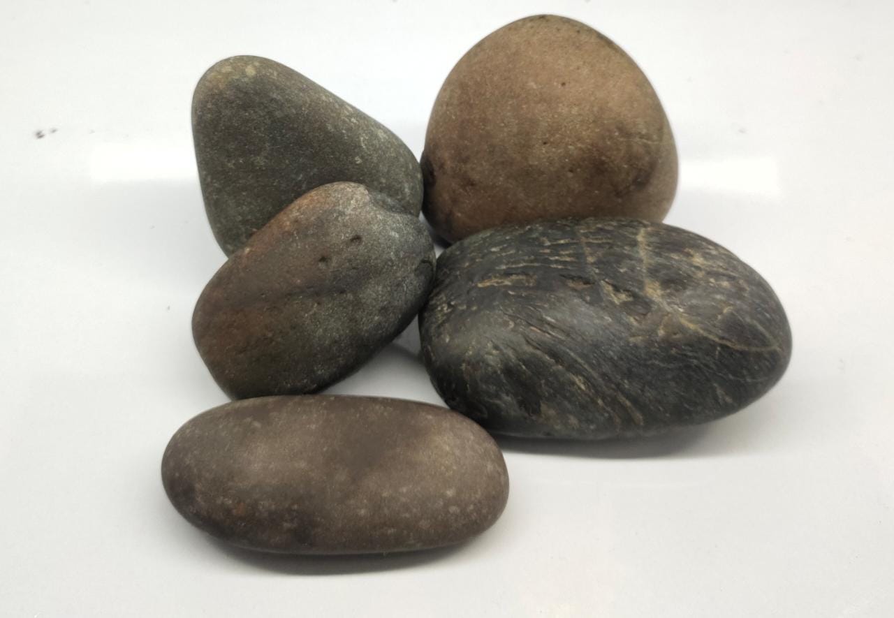 Flat Big Pebbles/ Kg
