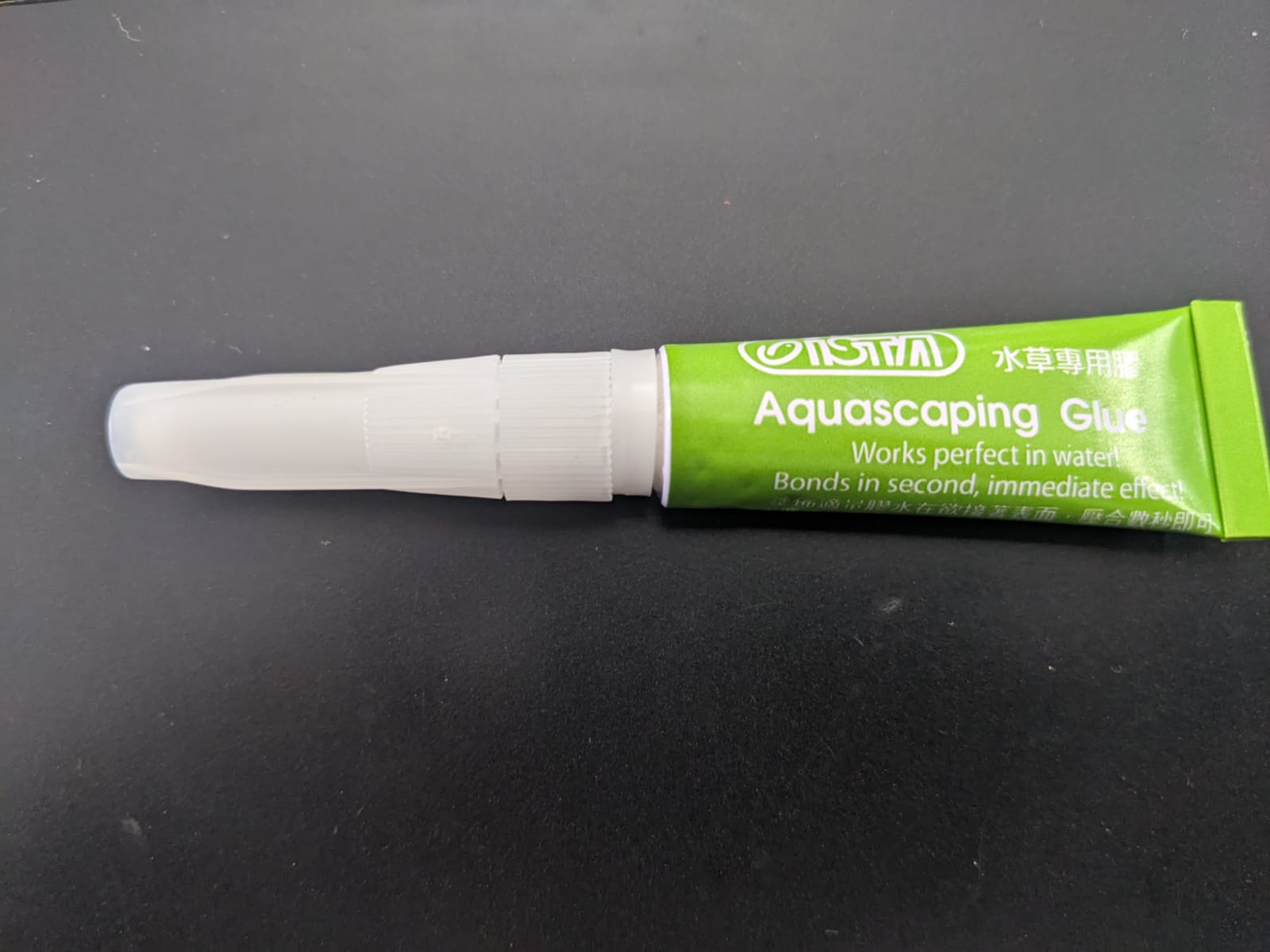 Moss glue